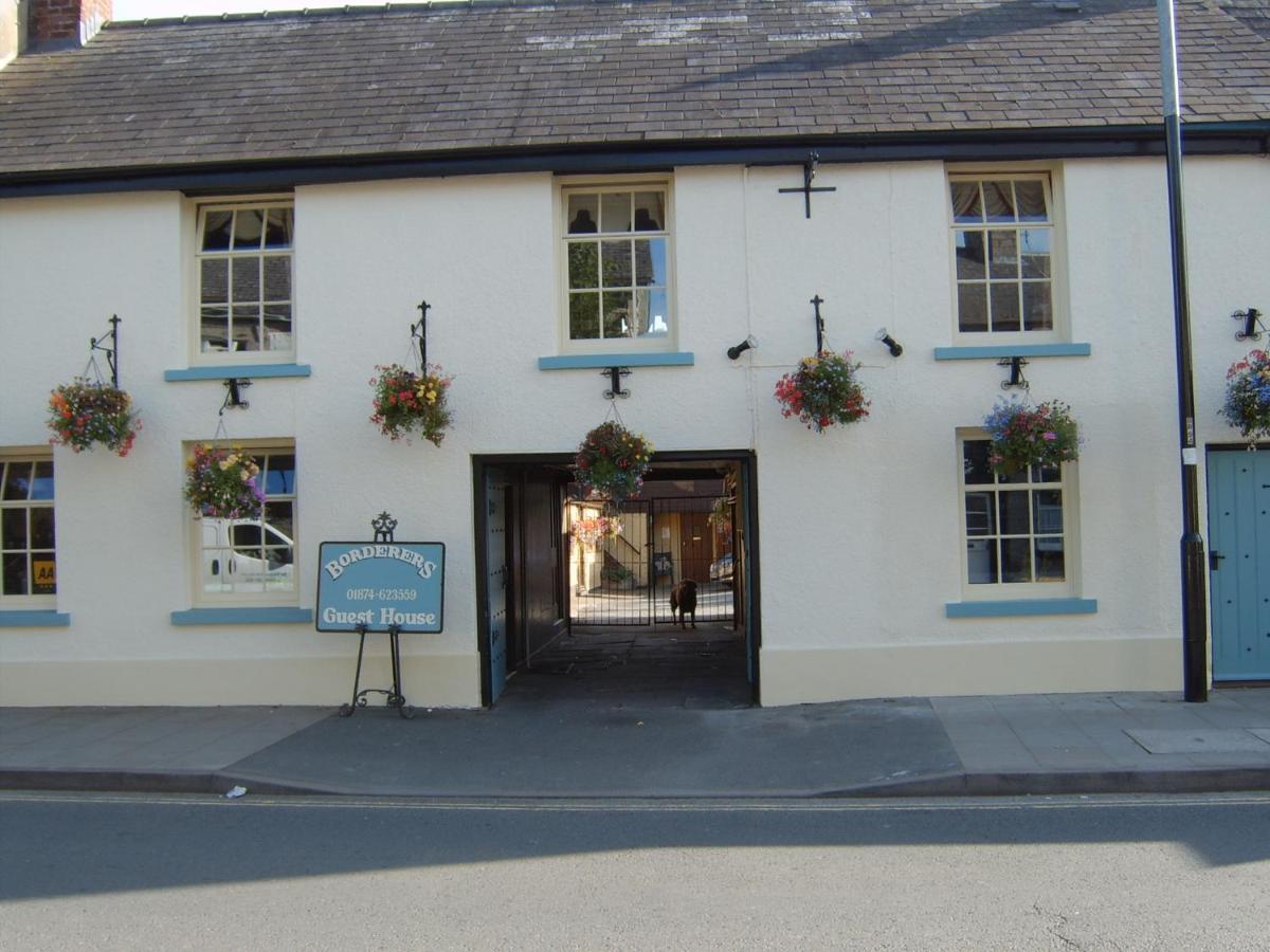 Borderers Inn Брекън Екстериор снимка