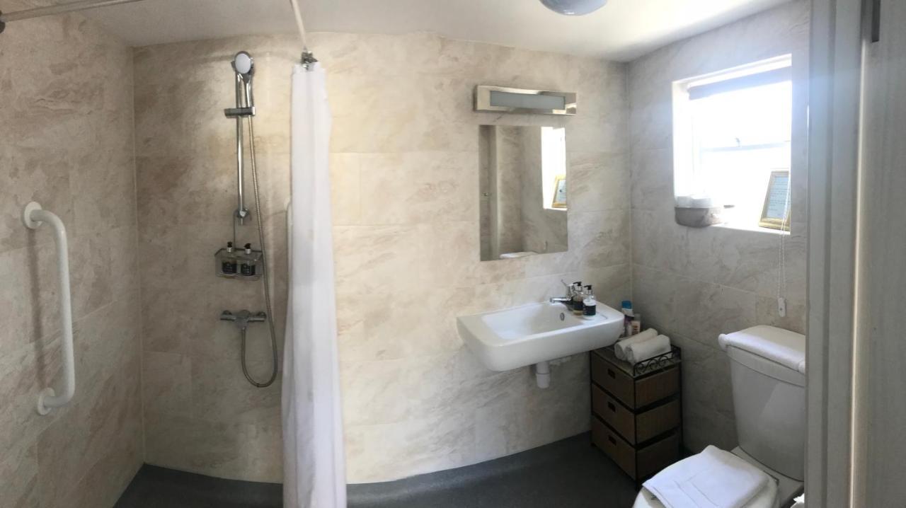 Borderers Inn Брекън Екстериор снимка
